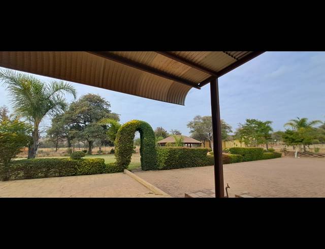 4HA SMALLHOLDING FOR SALE IN MODDERFONTEIN AH